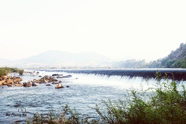 Đập Đồng Cam - con đập cổ tại Phú Yên
